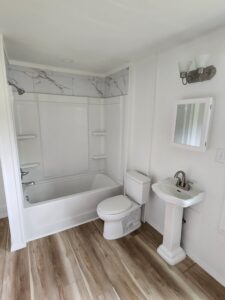 Upper Bathroom 4