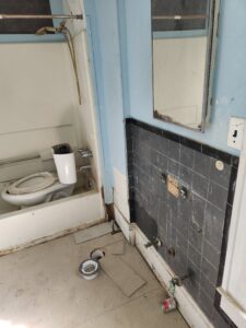 Upper bathroom before